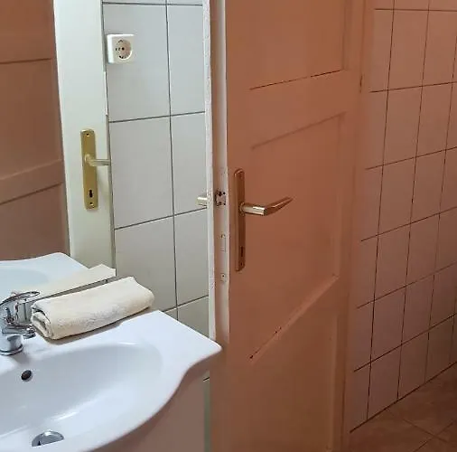 Eva 게스트하우스 *